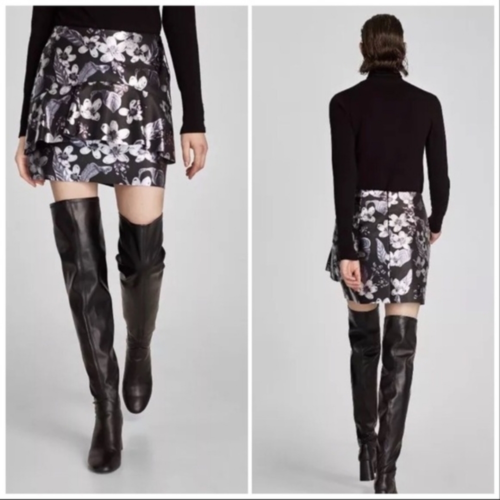Zara Faux Vegan Leather Metallic Floral Ruffle Mini Skirt Medium